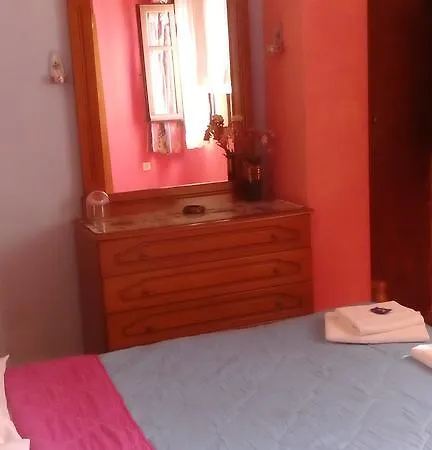 Niki's Apartament *
